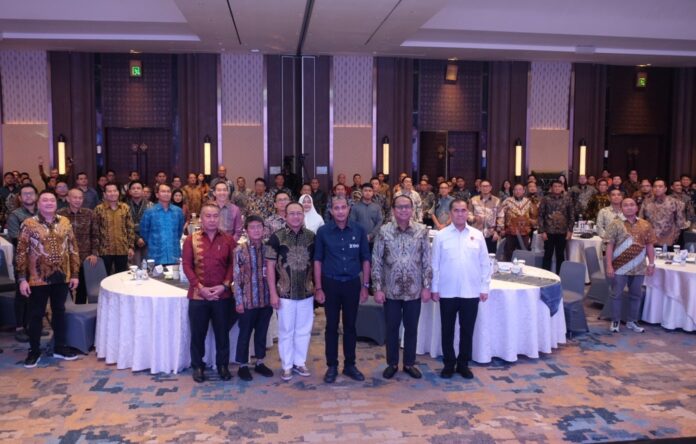 FIFGROUP Gandeng Asosiasi Advokat Konstitusi Gelar Seminar Nasional Tata Kelola Pembiayaan FIFGROUP Gandeng Asosiasi Advokat Konstitusi Gelar Seminar Nasional Tata Kelola Pembiayaan