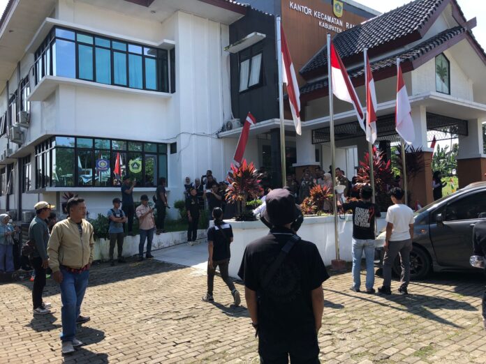 Kepala SMPN 1 Rancabungur Bantah Tuduhan Pungli dan Intimidasi Siswa