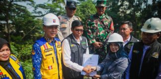 Pemprov Jabar Bergerak Cepat, Perbaikan Tebing Longsor Kebon Pedes Segera Dikebut Pemprov Jabar Bergerak Cepat, Perbaikan Tebing Longsor Kebon Pedes Segera Dikebut