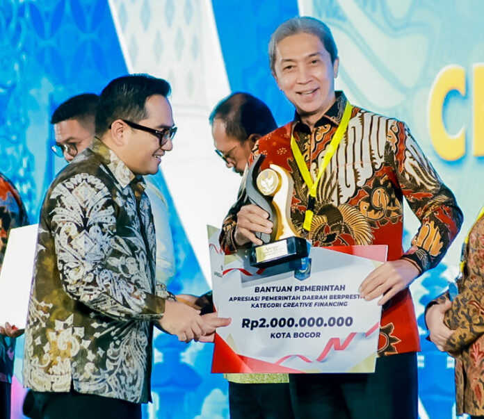 Kota Bogor Raih Penghargaan Nasional dari Kemendagri, Diakui sebagai Daerah Terbaik dalam Creative Financing Kota Bogor Raih Penghargaan Nasional dari Kemendagri, Diakui sebagai Daerah Terbaik dalam Creative Financing