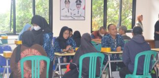 Pemkab Bogor Sukses Uji Coba Digitalisasi Bansos, Kemensos RI Beri Apresiasi Pemkab Bogor Sukses Uji Coba Digitalisasi Bansos, Kemensos RI Beri Apresiasi
