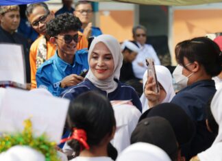 Roadshow Serbukatif di SDN Cipaku Perumda, Yantie Rachim Tekankan Pentingnya Lingkungan Ramah Anak Roadshow Serbukatif di SDN Cipaku Perumda, Yantie Rachim Tekankan Pentingnya Lingkungan Ramah Anak