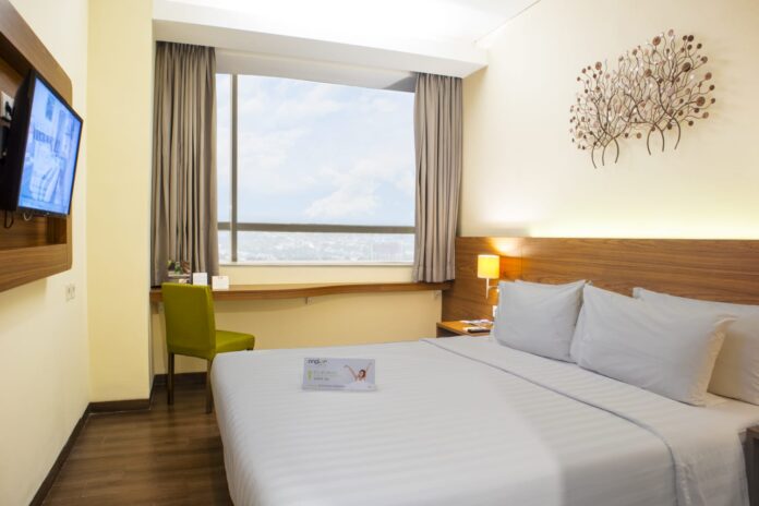 MRT dan Staycation Makin Nyambung, Grand Whiz Poins Simatupang Hadirkan Promo Smart Stay