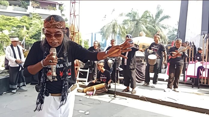 Lagu Ciliwung Menggema di Tugu Kujang, KPJ Bogor Soroti Isu Lingkungan