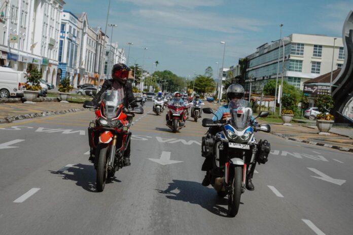 Dari Pontianak ke Tip of Borneo, Petualangan Epik Honda Big BOS di Tiga Negara Dari Pontianak ke Tip of Borneo, Petualangan Epik Honda Big BOS di Tiga Negara