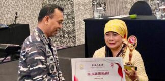 Kiprah di Bidang Literasi dan Edukasi, Halimah Munawir Dianugerahi Penghargaan Inovator Kiprah di Bidang Literasi dan Edukasi, Halimah Munawir Dianugerahi Penghargaan Inovator