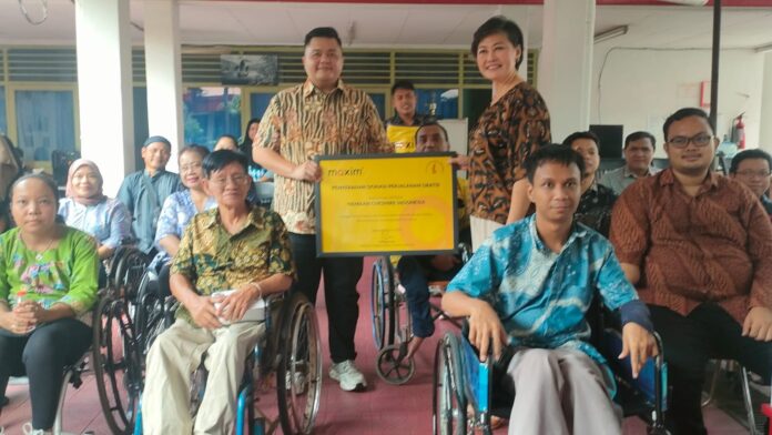 Terobosan Baru, Maxim Gratiskan Komisi Mitra Pengemudi Penyandang Disabilitas