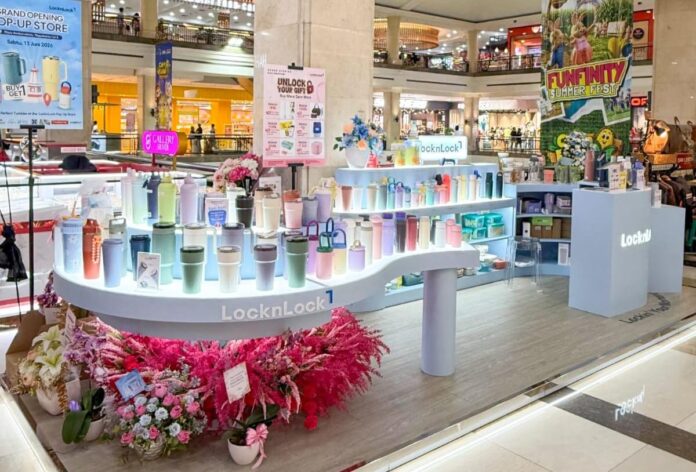 Pecinta Tumbler Wajib Mampir! LocknLock Resmi Buka Pop Up Store di Plaza Ambarrukmo