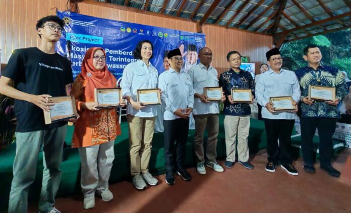 Kolaborasi dengan Kemenko PM, IKA UT Wujudkan Aksi Nyata Pemberdayaan Masyarakat di Banyumas