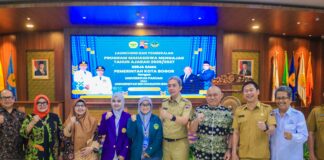 Dedie Rachim Luncurkan Program Mahasiswa Mengajar, Solusi Atasi Kekurangan 650 Guru di Kota Bogor Dedie Rachim Luncurkan Program Mahasiswa Mengajar, Solusi Atasi Kekurangan 650 Guru di Kota Bogor