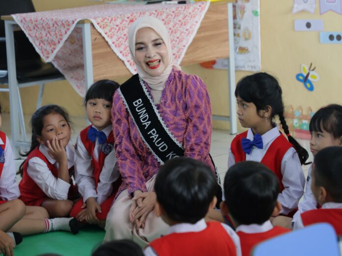 MPLS PAUD Ramah Dimulai, Yantie Rachim Ajak Seluruh Bunda PAUD Kota Bogor Pantau Pelaksanaannya MPLS PAUD Ramah Dimulai, Yantie Rachim Ajak Seluruh Bunda PAUD Kota Bogor Pantau Pelaksanaannya