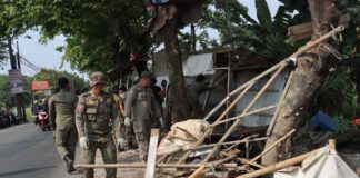 Pemkab Bogor Tegakkan Perda dengan Menertibkan Bangunan Tanpa Izin di Kecamatan Ciseeng Pemkab Bogor Tegakkan Perda dengan Menertibkan Bangunan Tanpa Izin di Kecamatan Ciseeng