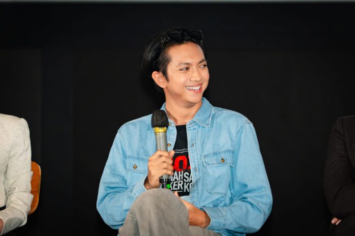 Bukan Sekadar Akting, Saputra Kori Jadi Kameramen Sekaligus di Film 402 Rumah Sakit Angker Korea Bukan Sekadar Akting, Saputra Kori Jadi Kameramen Sekaligus di Film 402 Rumah Sakit Angker Korea