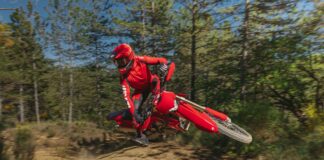 Ducati Desmo250 MX Debut Global, Mengusung Mesin Desmodromic dan Ducati Traction Control Ducati Desmo250 MX Debut Global, Mengusung Mesin Desmodromic dan Ducati Traction Control