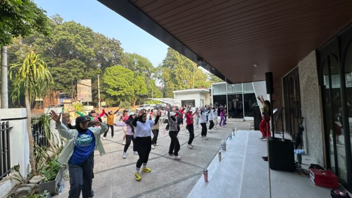Move, Sweat & Smile di Tbene Social Coffee & Kitchen, Zumba Seru Satukan Komunitas Sehat Bogor