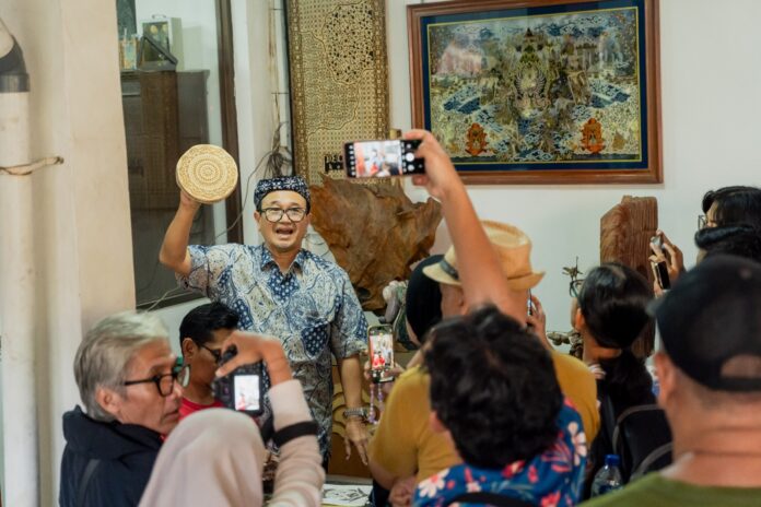 Belajar Batik dari Ahlinya, SMN Eksplorasi Inovasi dan Warisan Budaya di Rumah Batik Komar