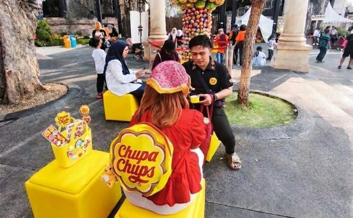 Chupa Chups Perkuat Strategi Experiential Marketing Lewat Peluncuran Crazy Raffe di Dufan