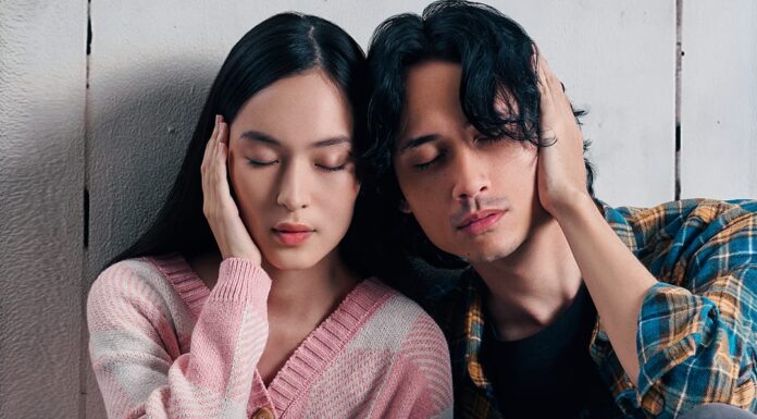 Bikin Baper! Samo Rafael dan Shanna Shannon Tampil Romantis di Klip Terbaru Film “Dan Bandung” Bikin Baper! Samo Rafael dan Shanna Shannon Tampil Romantis di Klip Terbaru Film "Dan Bandung"