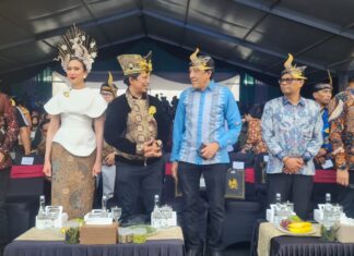Jember Fashion Carnaval 2026 Sedot Ribuan Wisatawan, Dorong Pariwisata dan Ekonomi Kreatif Jember Fashion Carnaval 2026 Sedot Ribuan Wisatawan, Dorong Pariwisata dan Ekonomi Kreatif