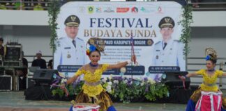 Festival Budaya Sunda Satukan Ribuan Guru PAUD, Perkuat Wajib Belajar 13 Tahun dan Pelestarian Budaya Festival Budaya Sunda Satukan Ribuan Guru PAUD, Perkuat Wajib Belajar 13 Tahun dan Pelestarian Budaya