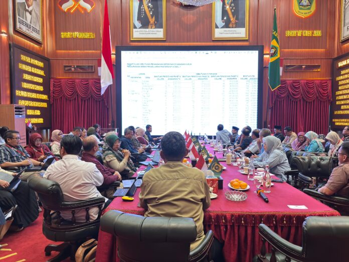 Pemkab Bogor Perkuat Penanganan Kemiskinan Berbasis Data hingga Tingkat Keluarga Pemkab Bogor Perkuat Penanganan Kemiskinan Berbasis Data hingga Tingkat Keluarga
