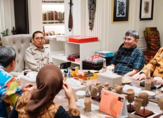 Fadli Zon dan Harvey Malaihollo Bahas Penguatan Ekosistem Musik Indonesia Fadli Zon dan Harvey Malaihollo Bahas Penguatan Ekosistem Musik Indonesia