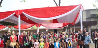 Ubhara Jaya Perkuat Kolaborasi Perguruan Tinggi dalam Upacara HUT ke-81 RI Ubhara Jaya Perkuat Kolaborasi Perguruan Tinggi dalam Upacara HUT ke-81 RI