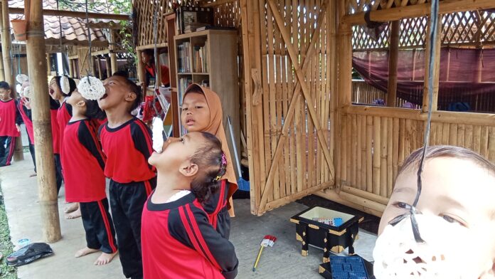 Bukan Sekadar Lomba, TK Plus Putra Bangsa Bangun Karakter Anak di Bulan Kemerdekaan Bukan Sekadar Lomba, TK Plus Putra Bangsa Bangun Karakter Anak di Bulan Kemerdekaan