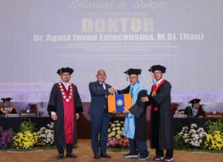 Dinamika Politik Gen Z Jadi Disertasi, Agust Jovan Latuconsina Raih Gelar Doktor di UNAIR Dinamika Politik Gen Z Jadi Disertasi, Agust Jovan Latuconsina Raih Gelar Doktor di UNAIR