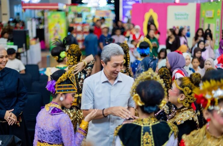 Gebyar Latika Meriahkan HUT ke-81 RI, Dedie Rachim Dorong Seni Budaya di Kota Bogor Gebyar Latika Meriahkan HUT ke-81 RI, Dedie Rachim Dorong Seni Budaya di Kota Bogor