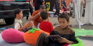 Perpustakaan Keliling Hadir di CFD Tegar Beriman, Warga Bisa Baca Buku Gratis Perpustakaan Keliling Hadir di CFD Tegar Beriman, Warga Bisa Baca Buku Gratis