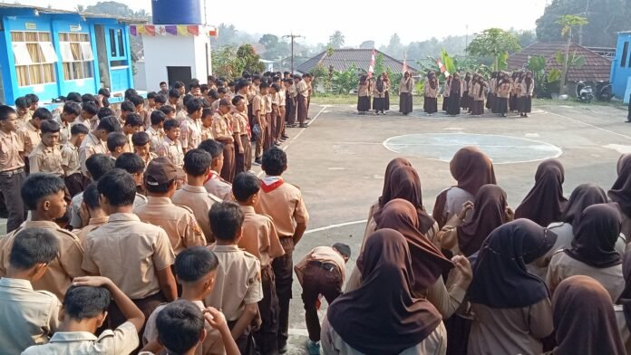 Kamis Pagi Berjiwa Pramuka, SMP dan SMK Triwijaya Tanamkan Karakter Disiplin dan Ketauhidan