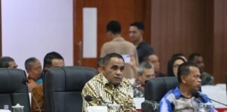 Bapak Halimun Tunjukkan Apresiasi dan Partisipasi dalam Momentum Bersejarah Jemaat GPM Haria Bapak Halimun Tunjukkan Apresiasi dan Partisipasi dalam Momentum Bersejarah Jemaat GPM Haria