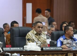 Bapak Halimun Tunjukkan Apresiasi dan Partisipasi dalam Momentum Bersejarah Jemaat GPM Haria Bapak Halimun Tunjukkan Apresiasi dan Partisipasi dalam Momentum Bersejarah Jemaat GPM Haria