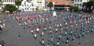 Tari Keroncong Nusantara Digelar Massal di Kota Tua, Dorong Keroncong Mendunia Tari Keroncong Nusantara Digelar Massal di Kota Tua, Dorong Keroncong Mendunia