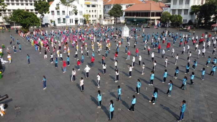 Tari Keroncong Nusantara Digelar Massal di Kota Tua, Dorong Keroncong Mendunia