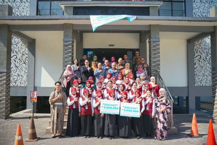 Poltekkes Surakarta dan LPK Bahana Hadirkan Pelatihan Bahasa Jepang Intensif Poltekkes Surakarta dan LPK Bahana Hadirkan Pelatihan Bahasa Jepang Intensif