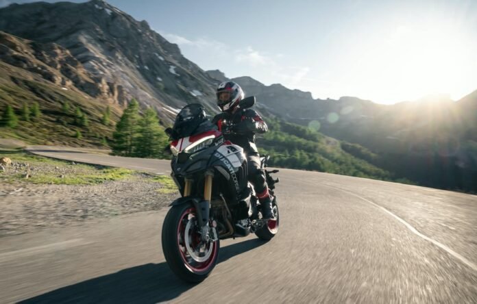 Ducati Multistrada V4 Pikes Peak 2027 Hadir dengan Livery Baru, DNA Balap Makin Kuat