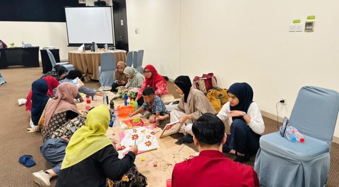 PrimeBiz Hotel Cikarang Rayakan Hari Batik Nasional Lewat “Bekasi Heritage Experience” PrimeBiz Hotel Cikarang Rayakan Hari Batik Nasional Lewat “Bekasi Heritage Experience”