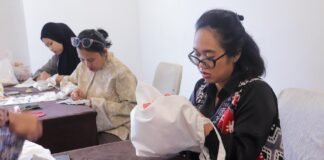 Novotel Jakarta Cikini Perkenalkan Batik Lewat Pengalaman Mencanting dan Custom Merchandise Novotel Jakarta Cikini Perkenalkan Batik Lewat Pengalaman Mencanting dan Custom Merchandise