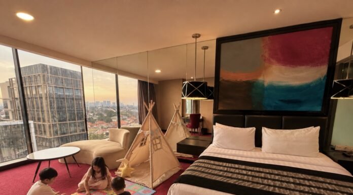 Family Staycation di Jakarta Makin Seru dengan Kids Tent Stay Cosmo Amaroossa Family Staycation di Jakarta Makin Seru dengan Kids Tent Stay Cosmo Amaroossa