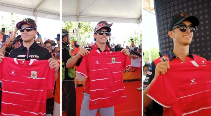 Jersey Timnas Indonesia Jadi Sorotan Pebalap MotoGP di Mandalika Jersey Timnas Indonesia Jadi Sorotan Pebalap MotoGP di Mandalika