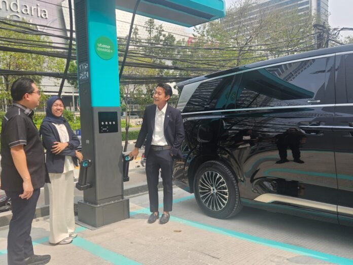 Utomo Charge+ Gandeng BYD Kembangkan Infrastruktur Flash Charging di Indonesia Utomo Charge+ Gandeng BYD Kembangkan Infrastruktur Flash Charging di Indonesia