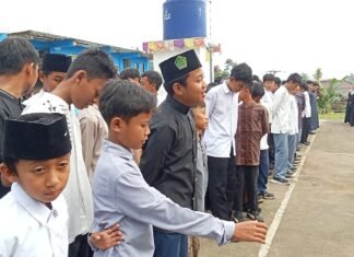 Hari Santri Nasional, SMP dan SMK Triwijaya Bogor Tanamkan Semangat Perjuangan Hari Santri Nasional, SMP dan SMK Triwijaya Bogor Tanamkan Semangat Perjuangan