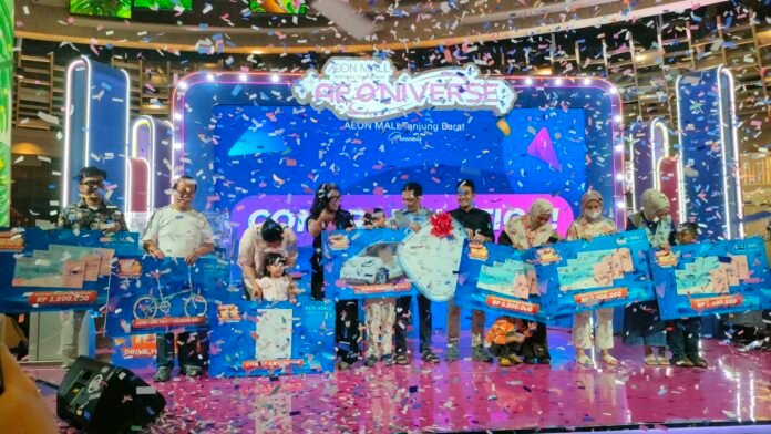 Shop & Ride AEON MALL Tanjung Barat Umumkan Pemenang, Hadiah Utama Mobil Listrik Shop & Ride AEON MALL Tanjung Barat Umumkan Pemenang, Hadiah Utama Mobil Listrik