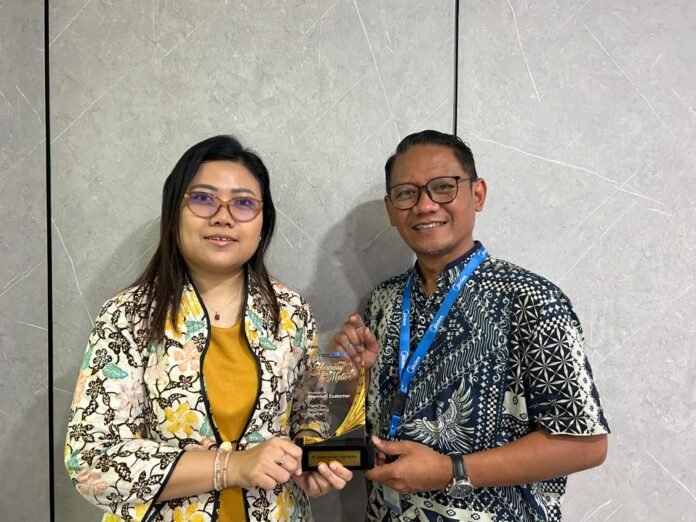 Jaga Konsistensi Inspeksi Produk Impor, Midea Raih Penghargaan Premium Customer