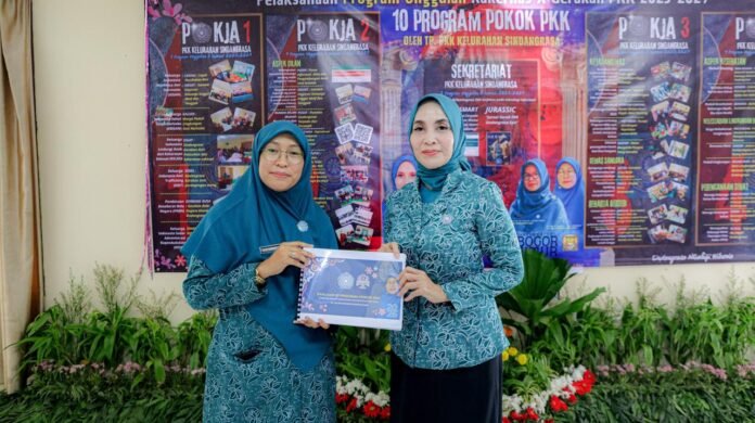 Yantie Rachim Tekankan 10 Program Pokok PKK Harus Beri Manfaat Nyata bagi Masyarakat Yantie Rachim Tekankan 10 Program Pokok PKK Harus Beri Manfaat Nyata bagi Masyarakat